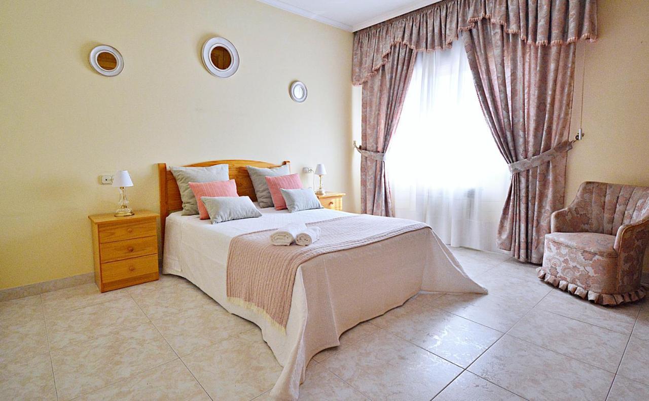 Apartamentos Caleiro 6P - Vilanova De Arousa Esterno foto